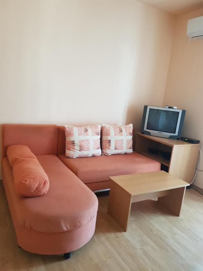 Apartmani Tommy Pag Town Esterno foto